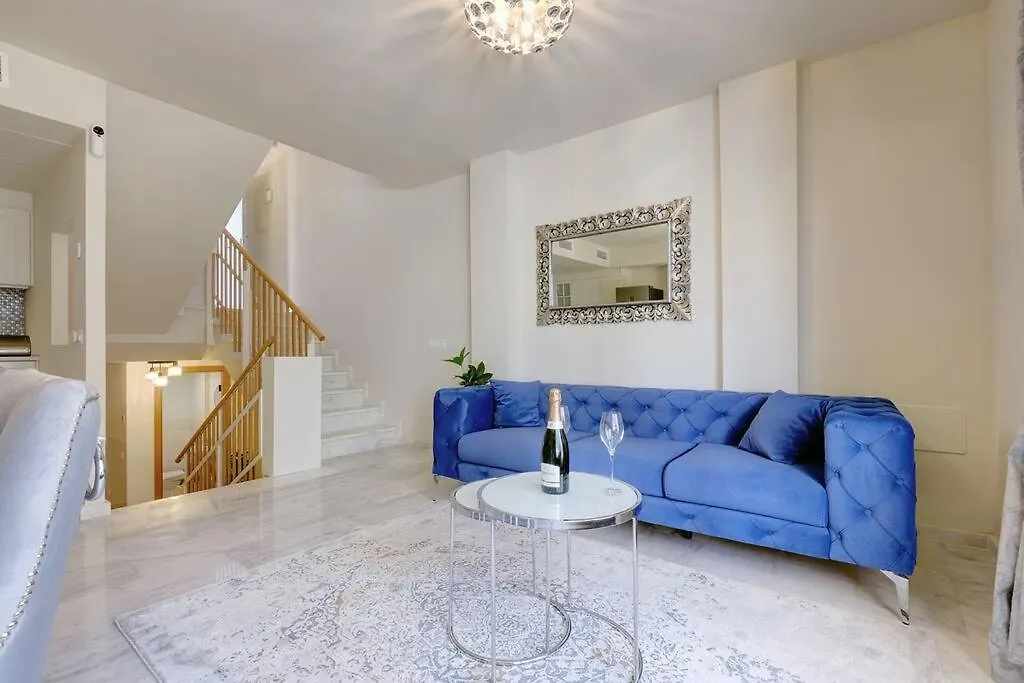 Stunning Modern Townhouse In Riviera Del Sol Lägenhet Málaga 0*,  Spanien