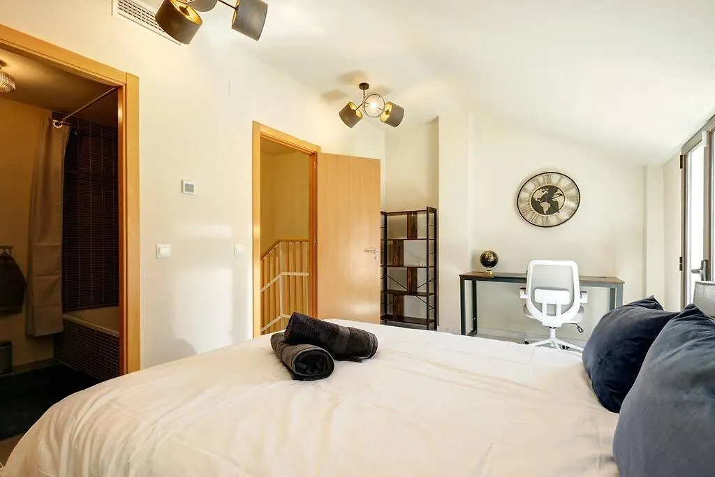 말라가 Stunning Modern Townhouse In Riviera Del Sol 아파트