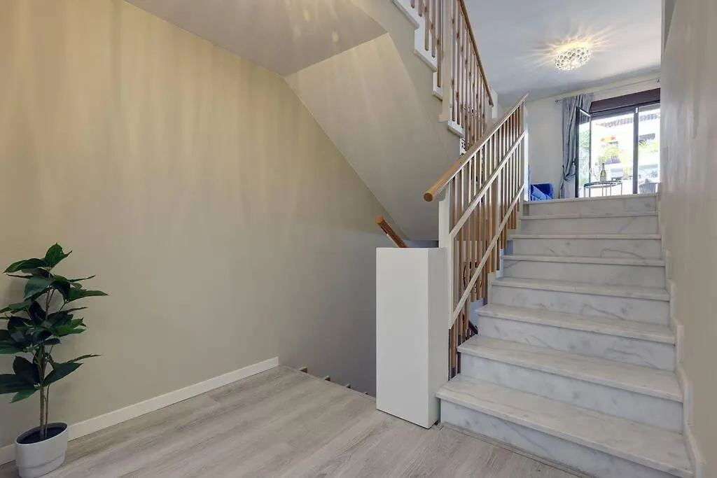 Stunning Modern Townhouse In Riviera Del Sol Lägenhet Málaga Spanien